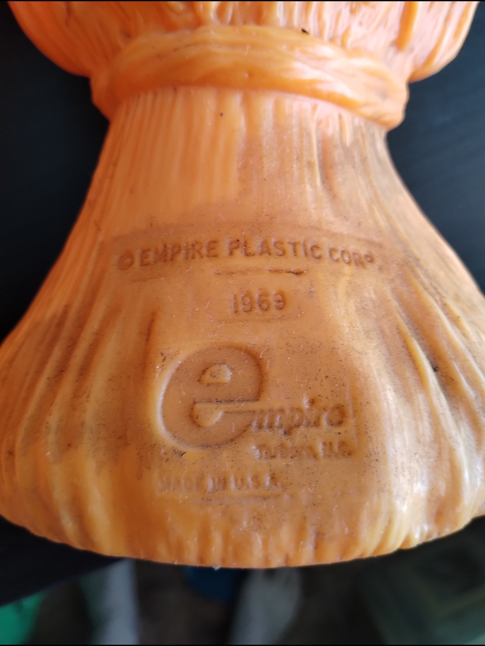 Halloween Pumpkin Blow Molds Pair - Orange Jack-O'-Lanterns Empire 1969 - Picture 5 of 7
